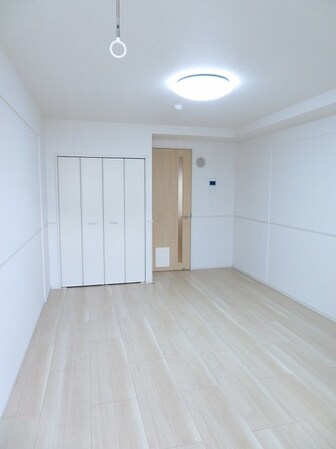 グランシャテーネの物件内観写真